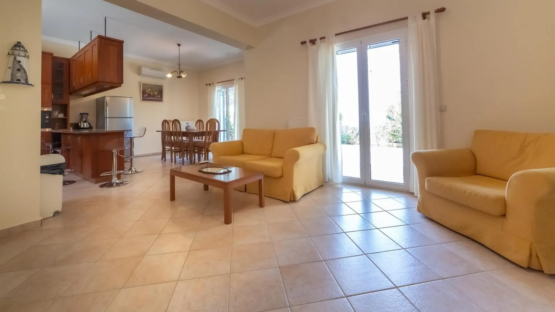 Villa Afrato Vlachata Grekland